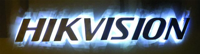 HIKVISION Letras 3d en aluminio cepillado plata con luz leds blanca