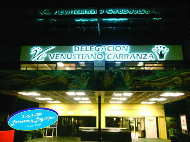 DELEGACION VENUSTIANO CARRANZA Letras 3d en aluminio cepillado plata con luz leds blanca