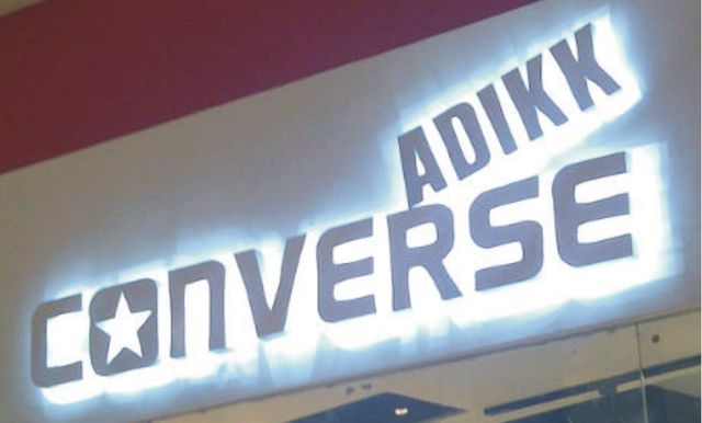 CONVERSE Letras 3d en aluminio cepillado plata con luz leds blanca INSTALADO EN ISTAPALUCA