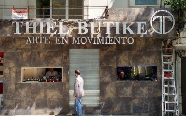 THIEL BUTIKE Letras 3d en aluminio cepillado plata