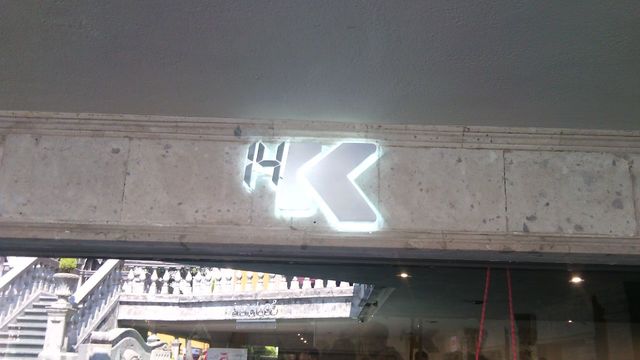 14 K Letras 3d en aluminio cepillado plata con luz leds blanca